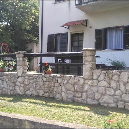 Apartments Kalac ลาบิน ภายนอก รูปภาพ