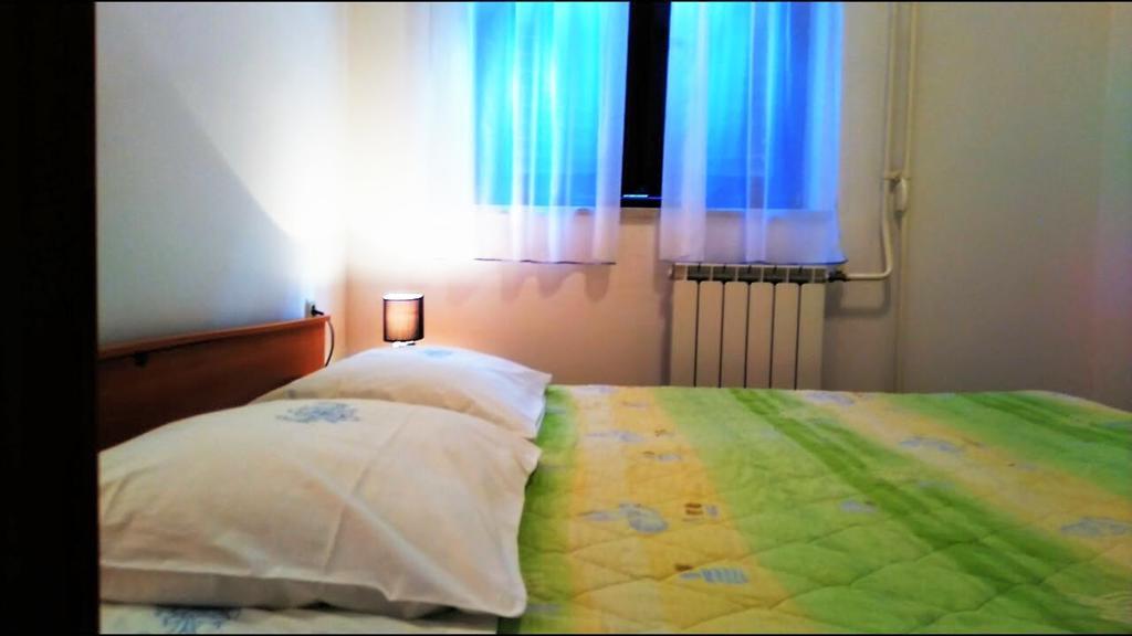 Apartments Kalac ลาบิน ภายนอก รูปภาพ